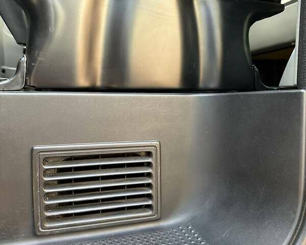 Опель Віваро 2014 у Измаиле на Automoto.ua Чорний Опель Віваро, об'ємом двигуна 2 л та пробігом 262 тис. км за 16500 $, фото 21 на Automoto.ua