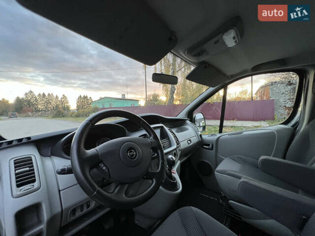 Черный Опель Виваро, объемом двигателя 2 л и пробегом 203 тыс. км за 15950 $, фото 18 на Automoto.ua