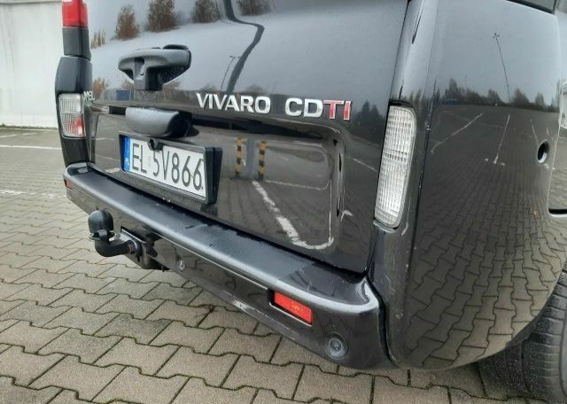 Черный Опель Виваро, объемом двигателя 2 л и пробегом 288 тыс. км за 7000 $, фото 19 на Automoto.ua