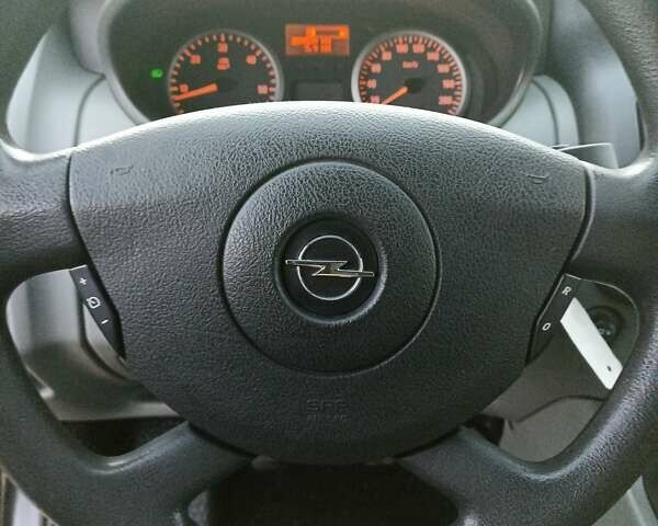 Опель Виваро 2014 в Дубно на Automoto.ua Черный Опель Виваро, объемом двигателя 2 л и пробегом 259 тыс. км за 16350 $, фото 14 на Automoto.ua