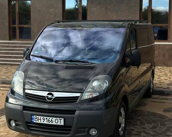 Опель Віваро 2014 у Измаиле на Automoto.ua Чорний Опель Віваро, об'ємом двигуна 2 л та пробігом 262 тис. км за 16500 $, фото 1 на Automoto.ua