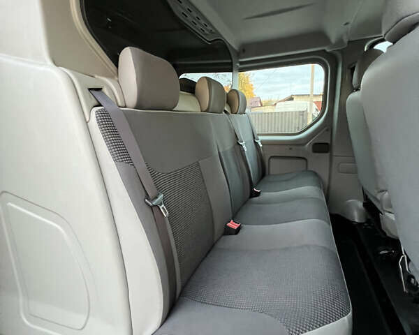 Черный Опель Виваро, объемом двигателя 2 л и пробегом 203 тыс. км за 15950 $, фото 25 на Automoto.ua