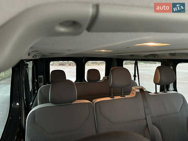 Чорний Опель Віваро, об'ємом двигуна 2 л та пробігом 238 тис. км за 15900 $, фото 14 на Automoto.ua