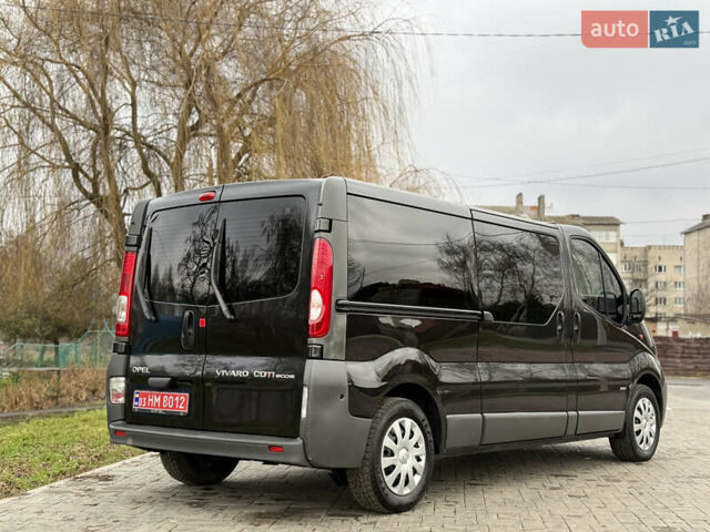 Чорний Опель Віваро, об'ємом двигуна 2 л та пробігом 287 тис. км за 16300 $, фото 5 на Automoto.ua
