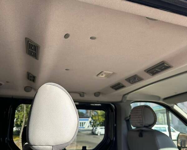 Опель Віваро 2014 у Измаиле на Automoto.ua Чорний Опель Віваро, об'ємом двигуна 2 л та пробігом 262 тис. км за 16500 $, фото 22 на Automoto.ua