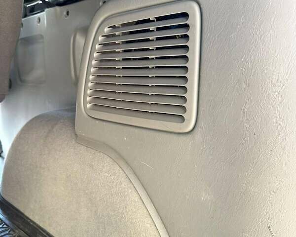 Опель Віваро 2014 у Измаиле на Automoto.ua Чорний Опель Віваро, об'ємом двигуна 2 л та пробігом 262 тис. км за 16500 $, фото 24 на Automoto.ua