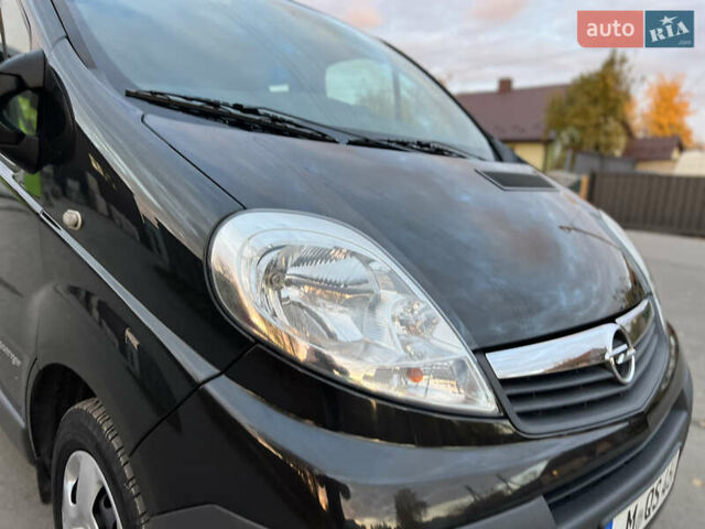 Черный Опель Виваро, объемом двигателя 2 л и пробегом 203 тыс. км за 15950 $, фото 12 на Automoto.ua