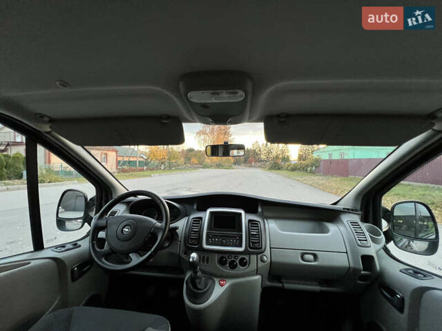 Черный Опель Виваро, объемом двигателя 2 л и пробегом 203 тыс. км за 15950 $, фото 26 на Automoto.ua