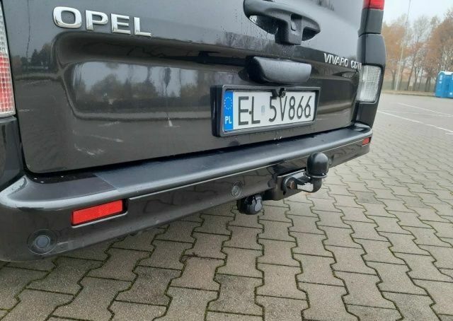 Черный Опель Виваро, объемом двигателя 2 л и пробегом 288 тыс. км за 7000 $, фото 18 на Automoto.ua
