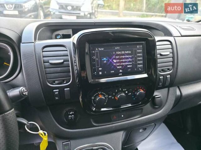 Черный Опель Виваро, объемом двигателя 1.6 л и пробегом 206 тыс. км за 14200 $, фото 26 на Automoto.ua