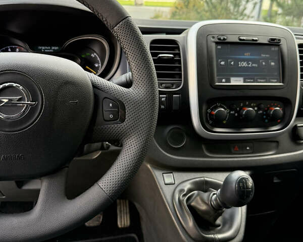 Чорний Опель Віваро, об'ємом двигуна 1.6 л та пробігом 268 тис. км за 14300 $, фото 36 на Automoto.ua