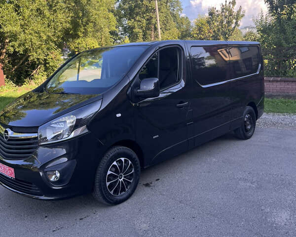 Чорний Опель Віваро, об'ємом двигуна 1.6 л та пробігом 313 тис. км за 12150 $, фото 1 на Automoto.ua