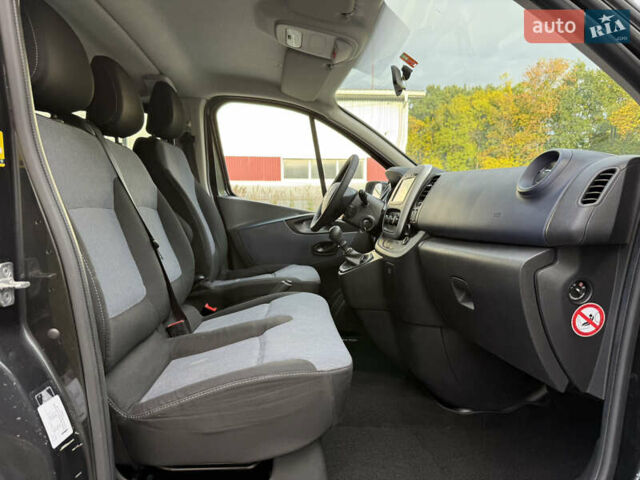 Чорний Опель Віваро, об'ємом двигуна 1.6 л та пробігом 268 тис. км за 14300 $, фото 26 на Automoto.ua