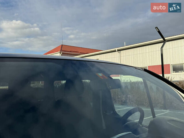 Чорний Опель Віваро, об'ємом двигуна 1.6 л та пробігом 268 тис. км за 14300 $, фото 5 на Automoto.ua