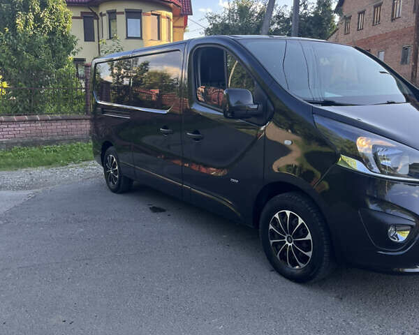 Чорний Опель Віваро, об'ємом двигуна 1.6 л та пробігом 313 тис. км за 12150 $, фото 14 на Automoto.ua