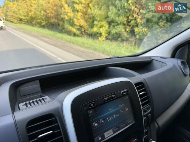 Чорний Опель Віваро, об'ємом двигуна 1.6 л та пробігом 268 тис. км за 14300 $, фото 41 на Automoto.ua