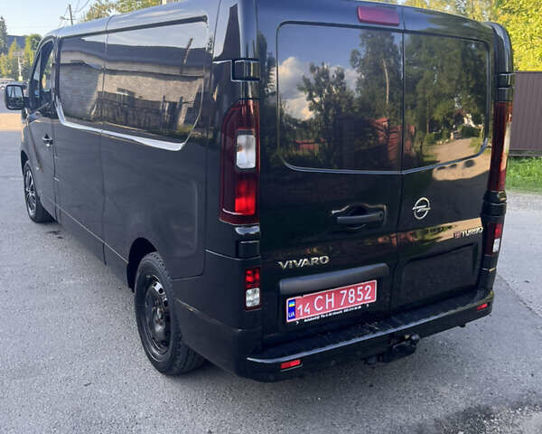 Чорний Опель Віваро, об'ємом двигуна 1.6 л та пробігом 313 тис. км за 12150 $, фото 20 на Automoto.ua