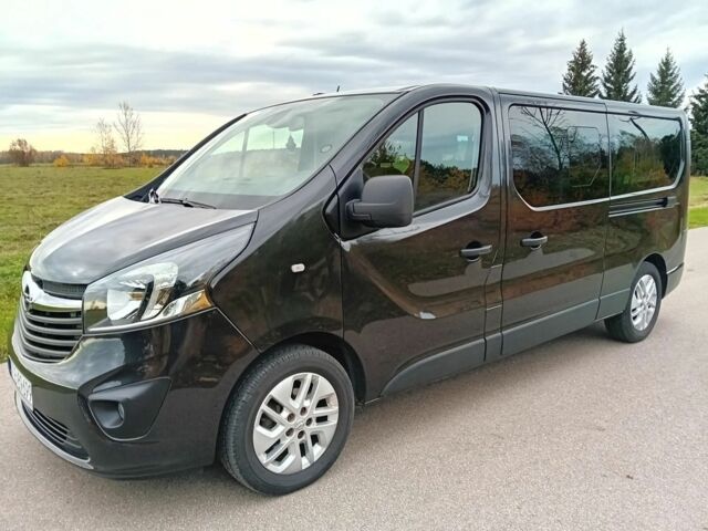 Черный Опель Виваро, объемом двигателя 1.6 л и пробегом 117 тыс. км за 10500 $, фото 1 на Automoto.ua