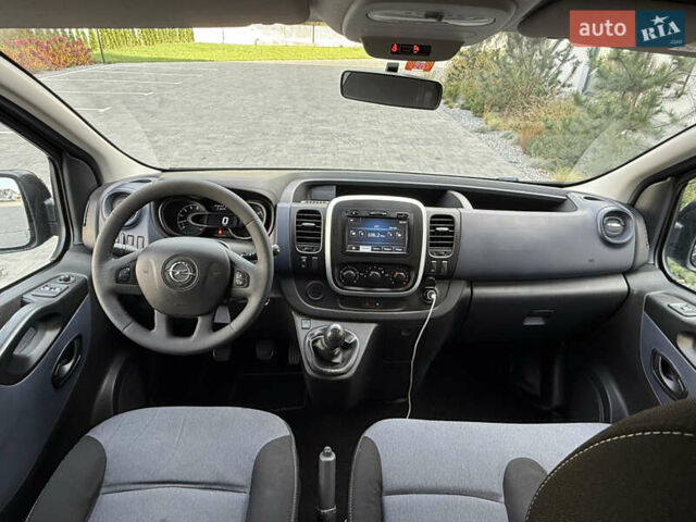 Чорний Опель Віваро, об'ємом двигуна 1.6 л та пробігом 268 тис. км за 14300 $, фото 23 на Automoto.ua