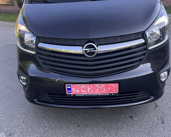 Чорний Опель Віваро, об'ємом двигуна 1.6 л та пробігом 313 тис. км за 12150 $, фото 12 на Automoto.ua