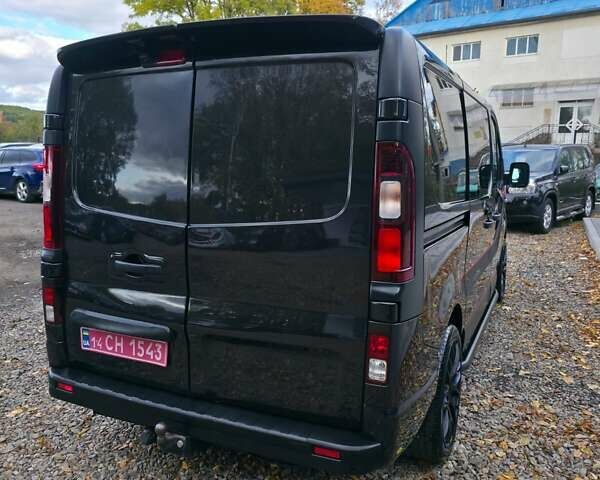 Черный Опель Виваро, объемом двигателя 1.6 л и пробегом 206 тыс. км за 14200 $, фото 4 на Automoto.ua