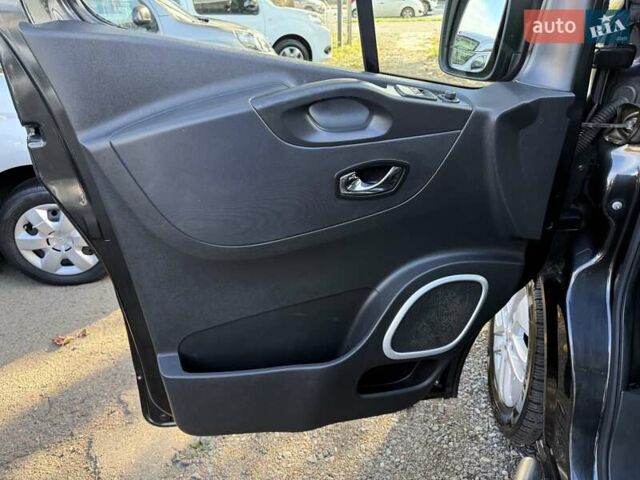 Черный Опель Виваро, объемом двигателя 1.6 л и пробегом 244 тыс. км за 19500 $, фото 13 на Automoto.ua