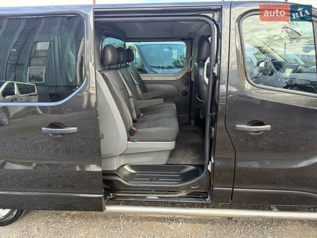 Черный Опель Виваро, объемом двигателя 1.6 л и пробегом 244 тыс. км за 19500 $, фото 42 на Automoto.ua