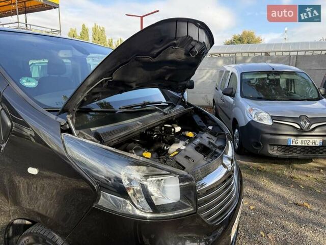 Черный Опель Виваро, объемом двигателя 1.6 л и пробегом 244 тыс. км за 19500 $, фото 55 на Automoto.ua