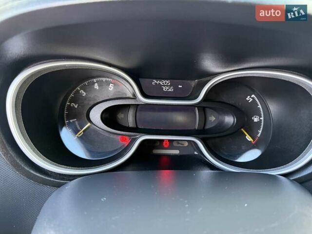 Черный Опель Виваро, объемом двигателя 1.6 л и пробегом 244 тыс. км за 19500 $, фото 16 на Automoto.ua