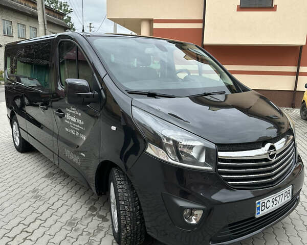 Чорний Опель Віваро, об'ємом двигуна 1.6 л та пробігом 245 тис. км за 15850 $, фото 1 на Automoto.ua