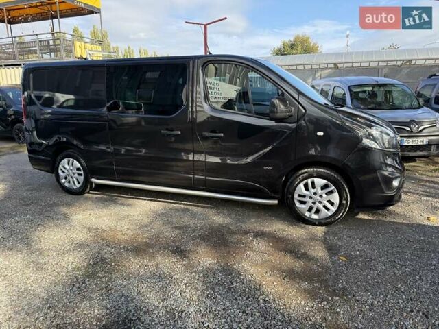 Черный Опель Виваро, объемом двигателя 1.6 л и пробегом 244 тыс. км за 19500 $, фото 5 на Automoto.ua