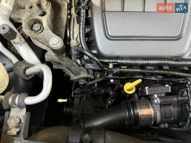 Черный Опель Виваро, объемом двигателя 1.6 л и пробегом 244 тыс. км за 19500 $, фото 61 на Automoto.ua