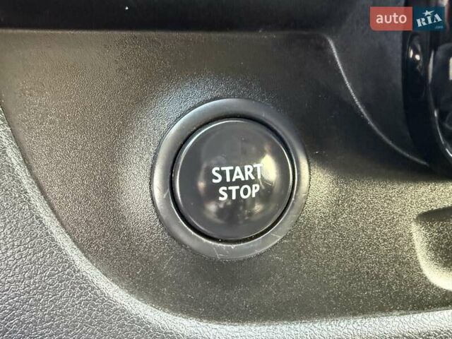 Черный Опель Виваро, объемом двигателя 1.6 л и пробегом 244 тыс. км за 19500 $, фото 25 на Automoto.ua