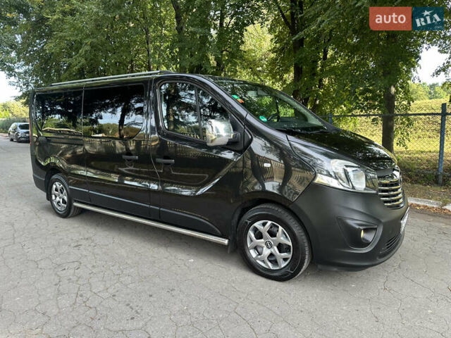 Черный Опель Виваро, объемом двигателя 1.6 л и пробегом 255 тыс. км за 16999 $, фото 4 на Automoto.ua