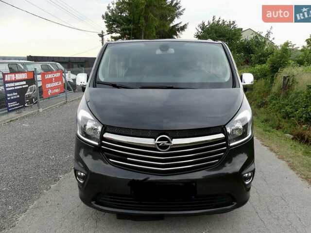 Черный Опель Виваро, объемом двигателя 1.6 л и пробегом 168 тыс. км за 16300 $, фото 2 на Automoto.ua