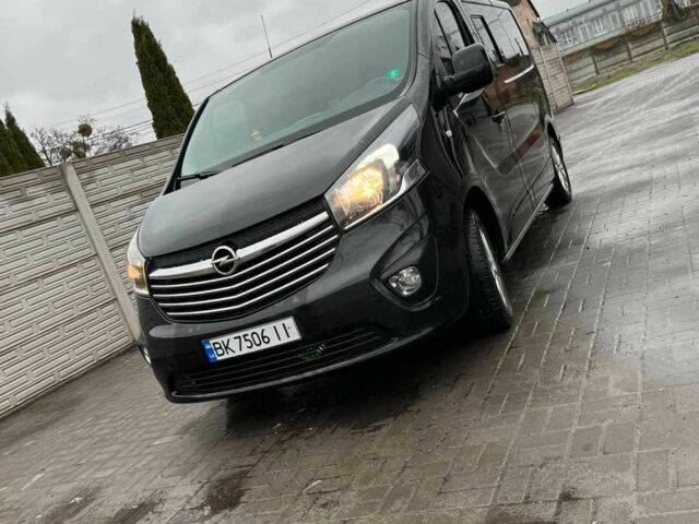 Чорний Опель Віваро, об'ємом двигуна 1.6 л та пробігом 166 тис. км за 16500 $, фото 11 на Automoto.ua