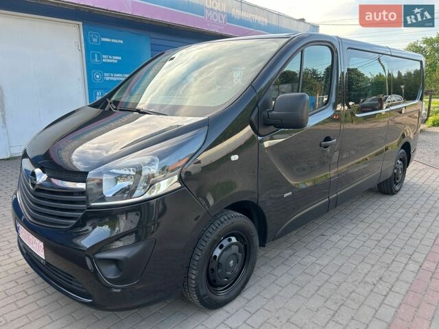 Чорний Опель Віваро, об'ємом двигуна 1.6 л та пробігом 168 тис. км за 15900 $, фото 5 на Automoto.ua