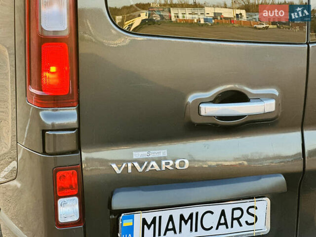 Черный Опель Виваро, объемом двигателя 1.6 л и пробегом 180 тыс. км за 22900 $, фото 11 на Automoto.ua