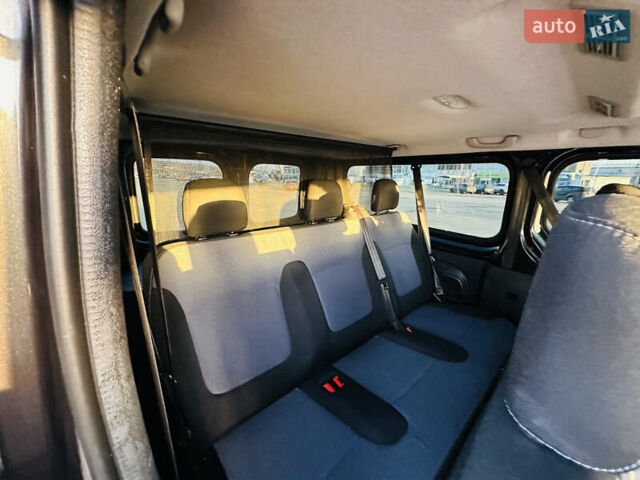 Черный Опель Виваро, объемом двигателя 1.6 л и пробегом 180 тыс. км за 22900 $, фото 30 на Automoto.ua