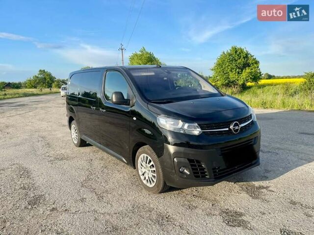 Черный Опель Виваро, объемом двигателя 2 л и пробегом 180 тыс. км за 22700 $, фото 3 на Automoto.ua