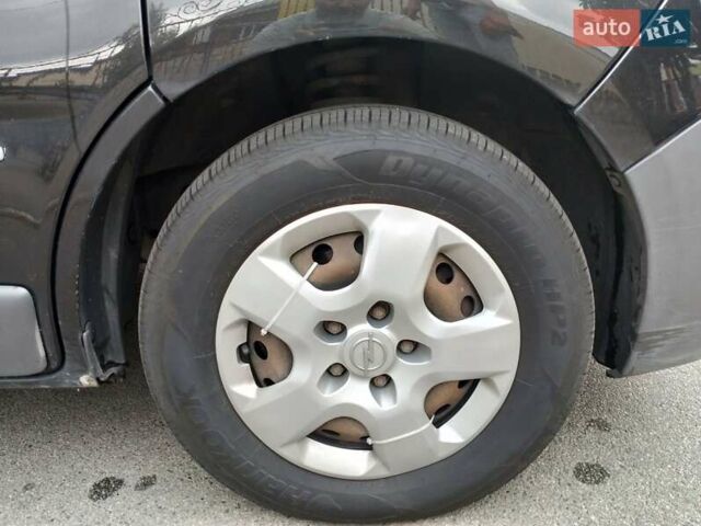 Черный Опель Виваро, объемом двигателя 2 л и пробегом 234 тыс. км за 15000 $, фото 2 на Automoto.ua