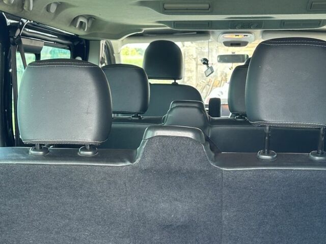 Черный Опель Виваро, объемом двигателя 1.6 л и пробегом 245 тыс. км за 14500 $, фото 5 на Automoto.ua