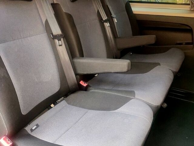 Чорний Опель Віваро, об'ємом двигуна 1.6 л та пробігом 236 тис. км за 19000 $, фото 4 на Automoto.ua