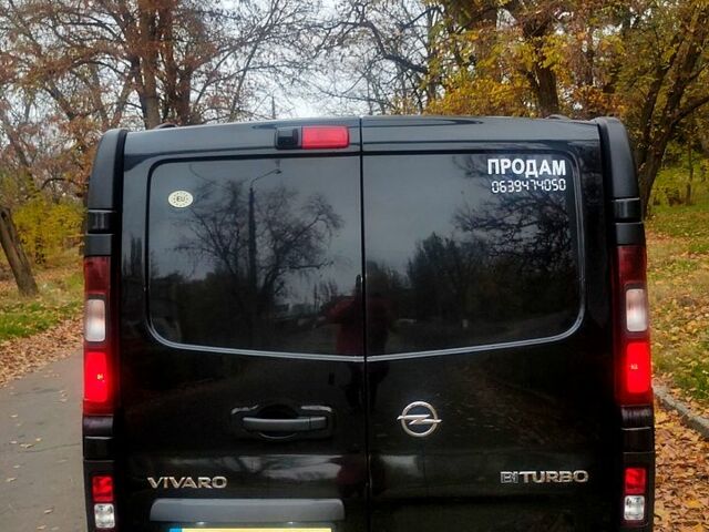 Чорний Опель Віваро, об'ємом двигуна 1.6 л та пробігом 236 тис. км за 19000 $, фото 3 на Automoto.ua