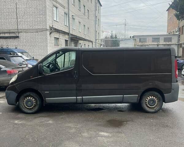 Коричневый Опель Виваро, объемом двигателя 2 л и пробегом 185 тыс. км за 10000 $, фото 2 на Automoto.ua