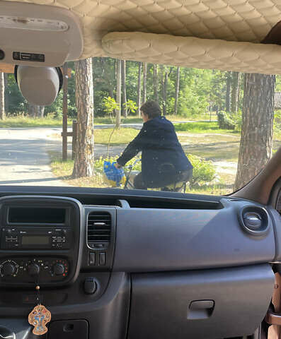 Коричневий Опель Віваро, об'ємом двигуна 1.6 л та пробігом 258 тис. км за 15700 $, фото 10 на Automoto.ua