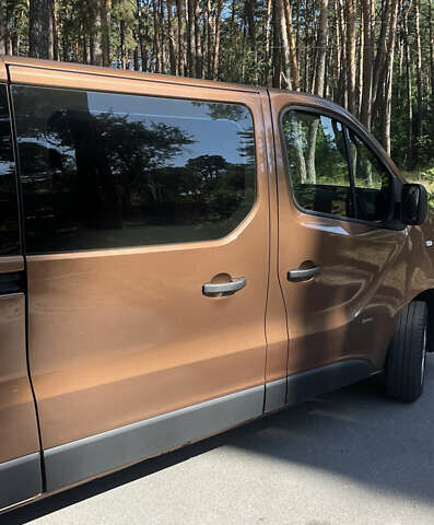 Коричневий Опель Віваро, об'ємом двигуна 1.6 л та пробігом 258 тис. км за 15700 $, фото 8 на Automoto.ua