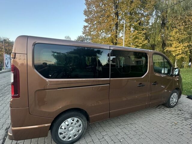 Коричневый Опель Виваро, объемом двигателя 1.6 л и пробегом 263 тыс. км за 17200 $, фото 1 на Automoto.ua