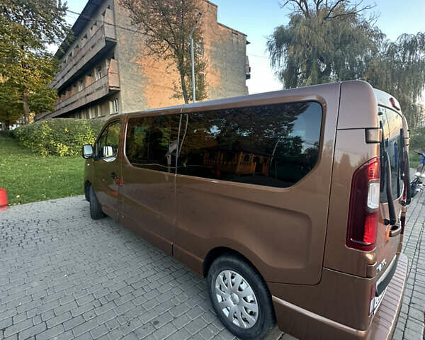 Коричневый Опель Виваро, объемом двигателя 1.6 л и пробегом 263 тыс. км за 17200 $, фото 4 на Automoto.ua