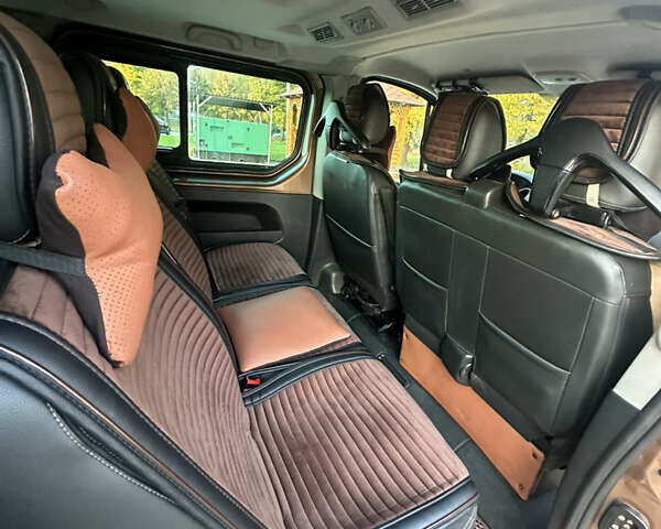 Коричневый Опель Виваро, объемом двигателя 1.6 л и пробегом 263 тыс. км за 17200 $, фото 16 на Automoto.ua